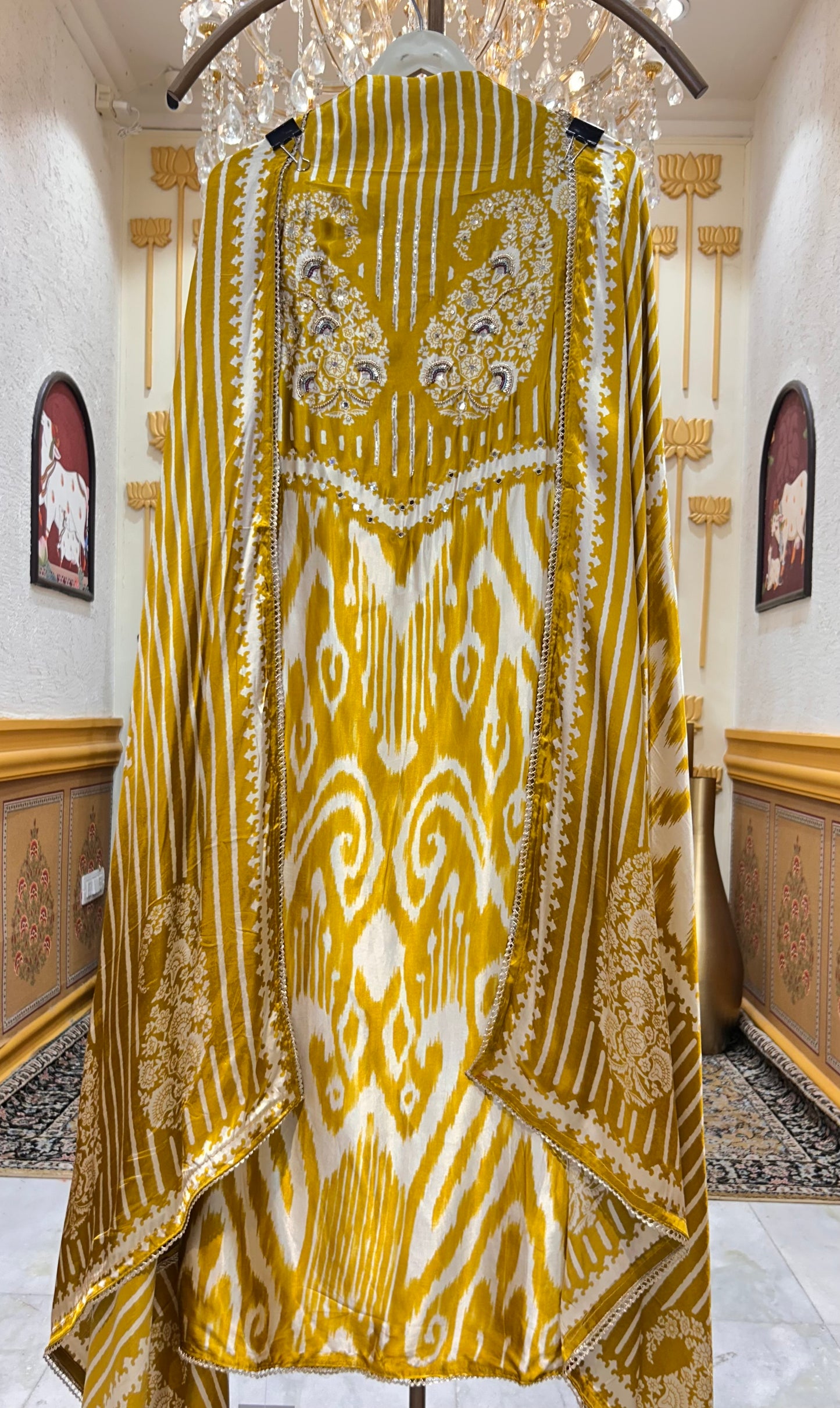 Aaina Meher Gajji Suit