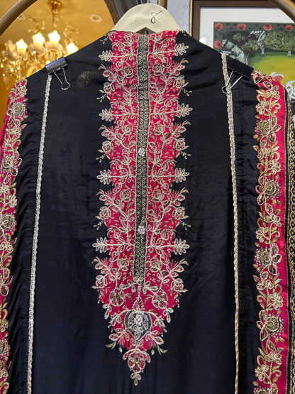 Aurisse Royale Crêpe Suit