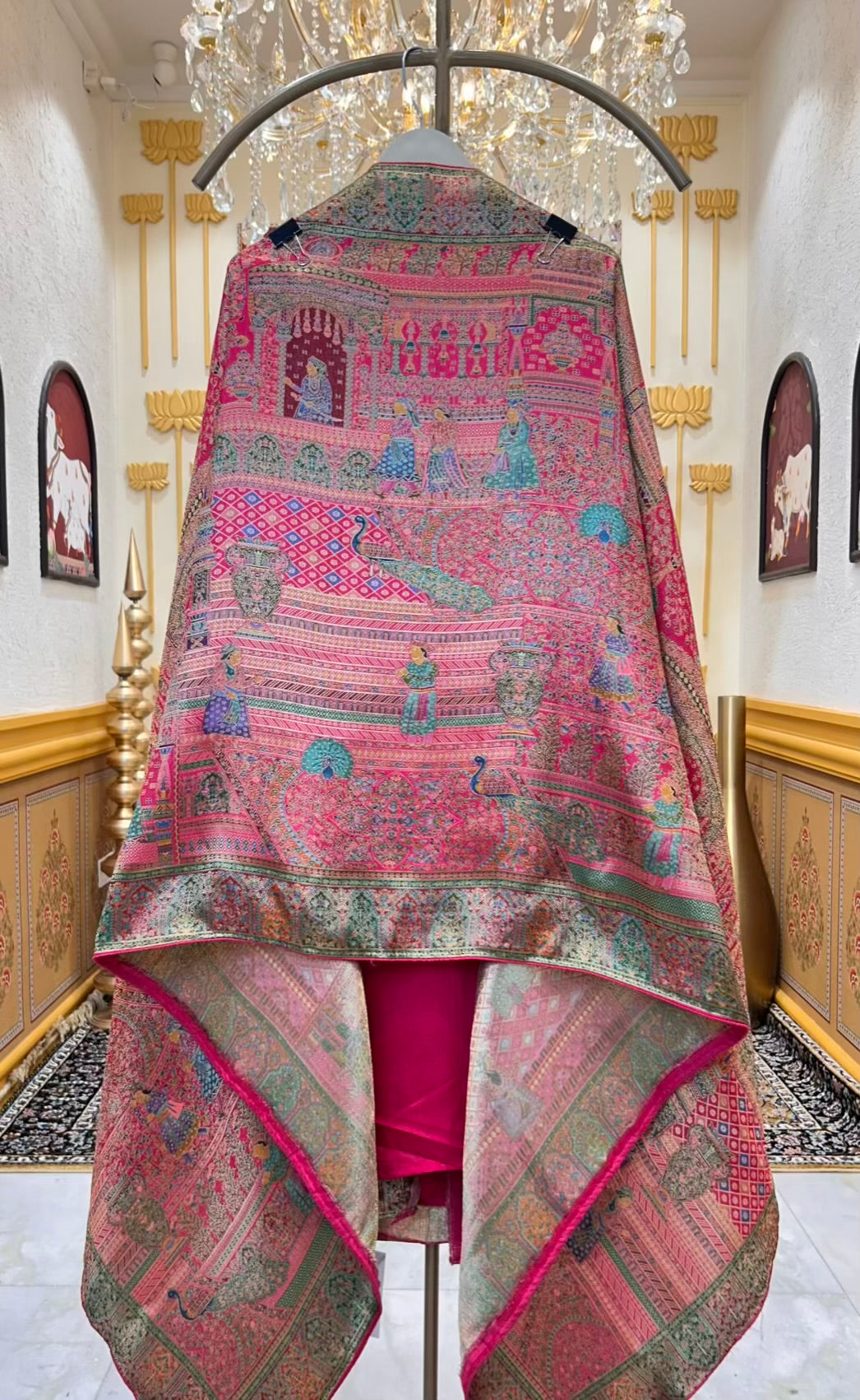 Sarnooré Woven Taj Suit (Magenta)