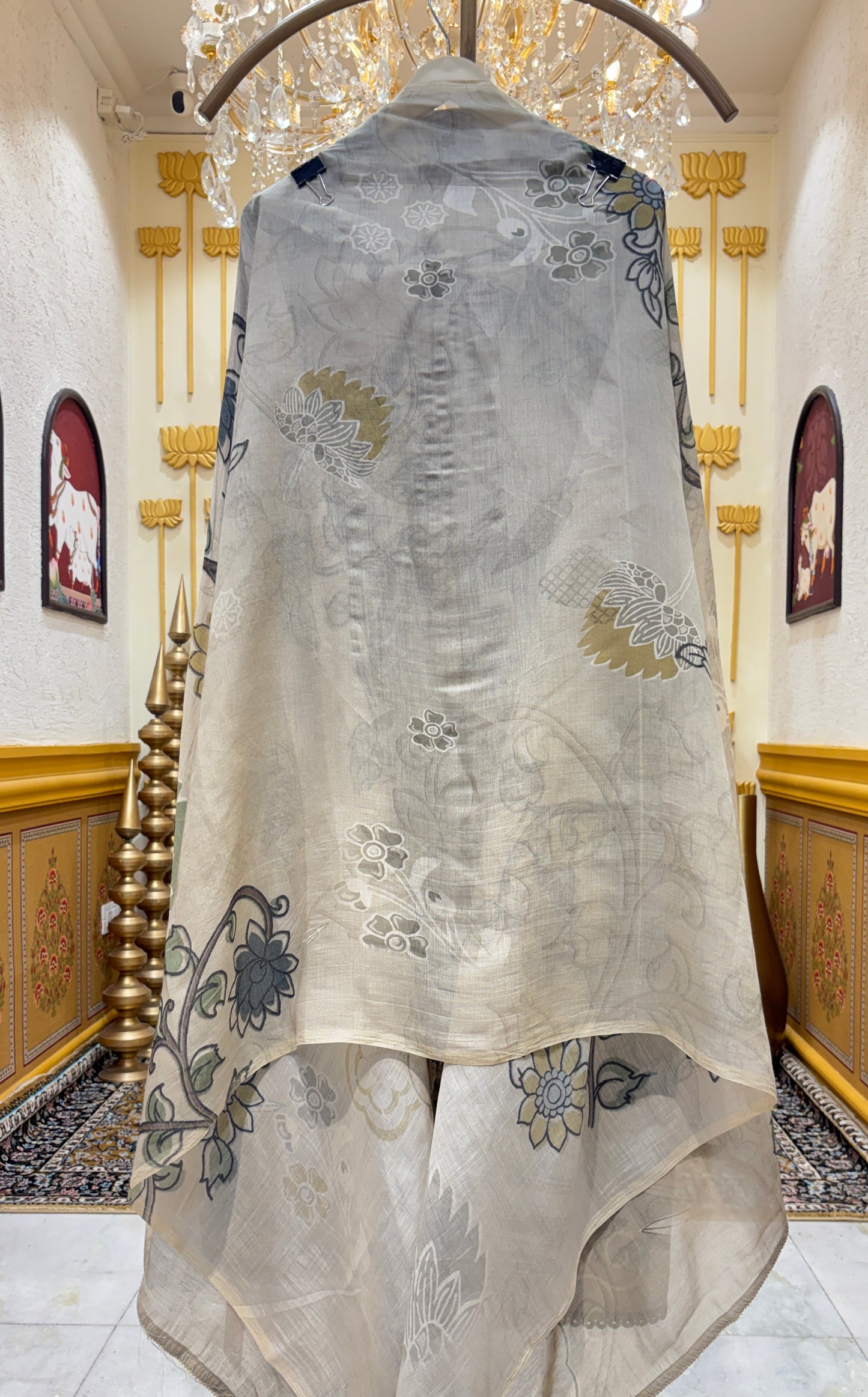 Gulnaaz Printed Muslin Suit