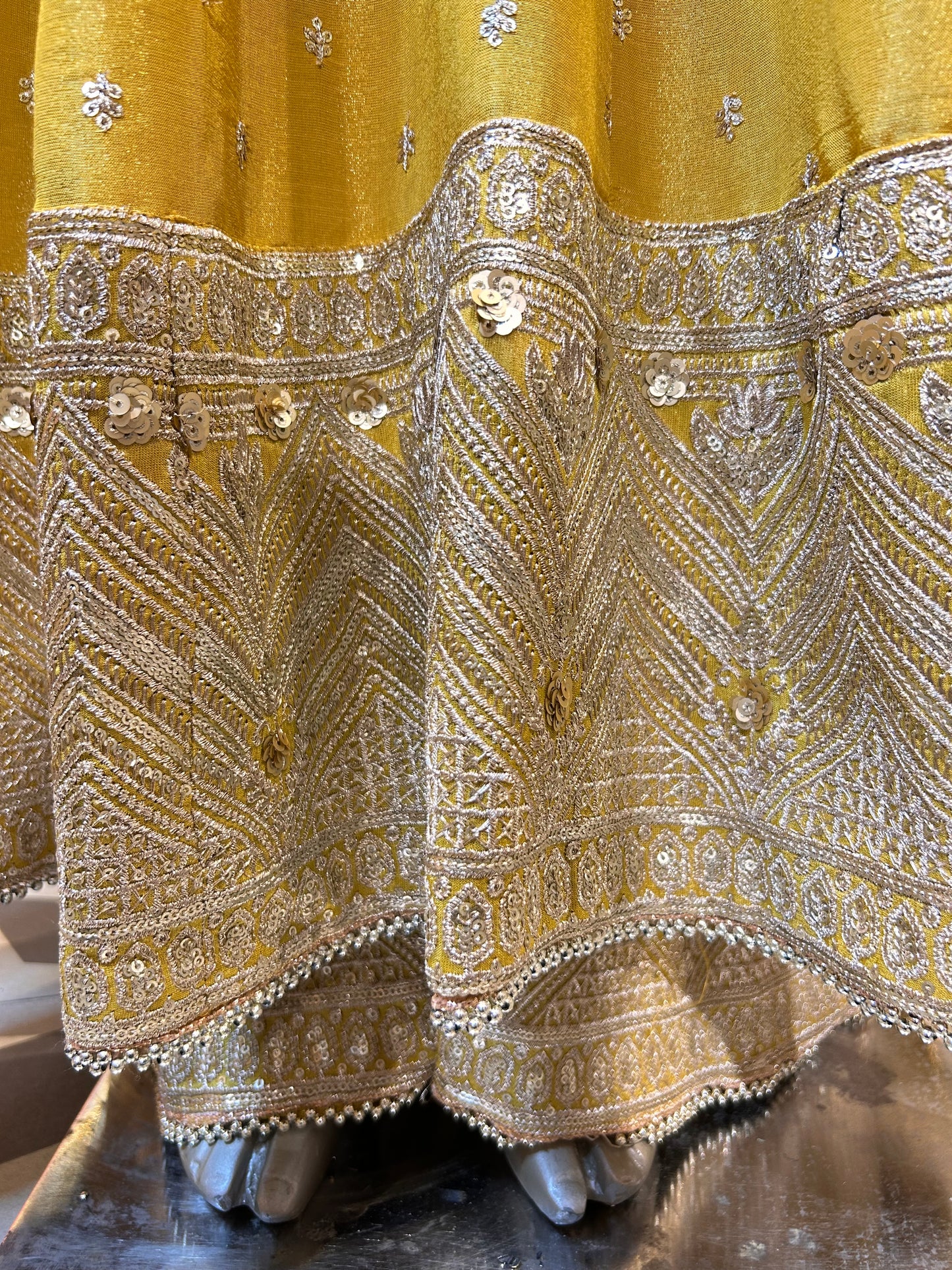 Noor-e-Raaya Anarkali