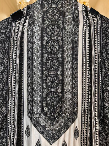 Mehrya Silk Aabroo Suit