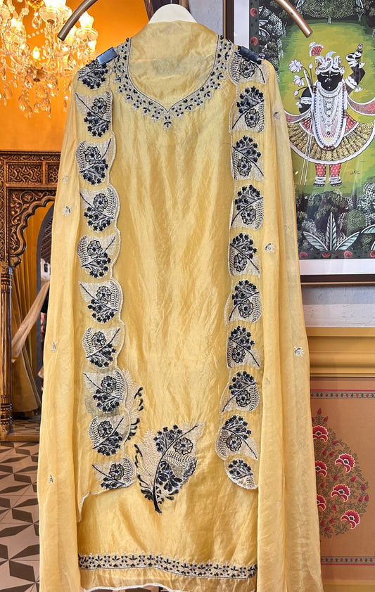 Zunairah Organza Suit (Yellow)