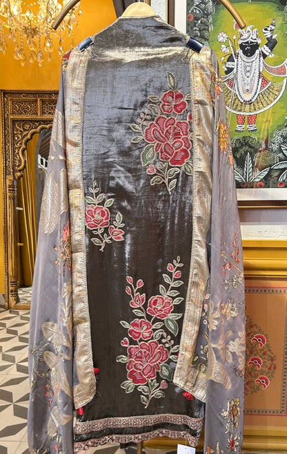 Ridwaan-é-Velvet Suit (Silver Grey)