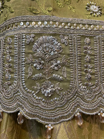 Rivaya Shimmer Banarasi Set