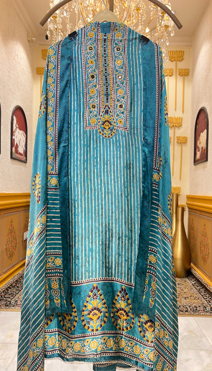 Gulnoré Heritage Suit