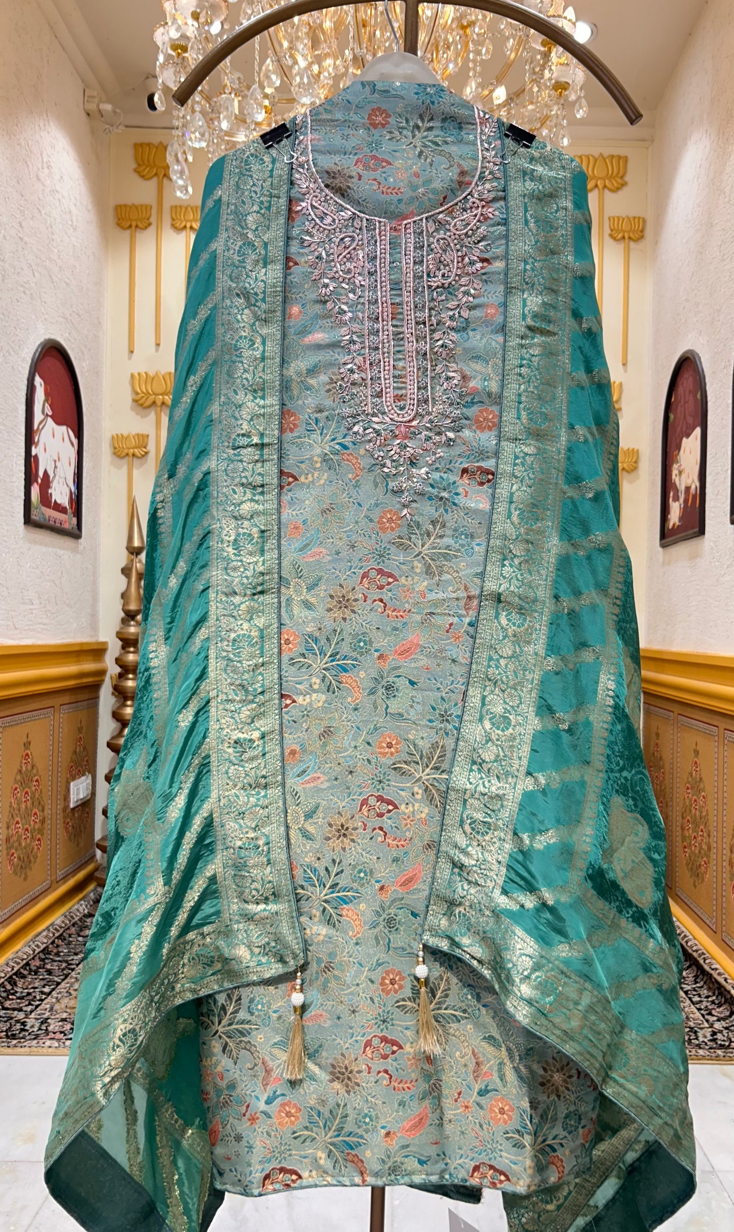 Rajvielle Dabka Suit