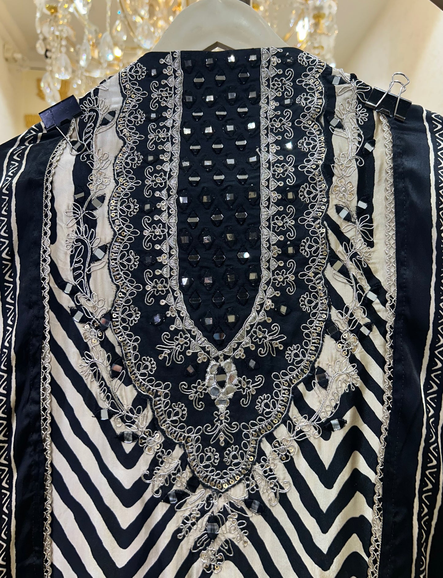 Raunaq Gajji Suit