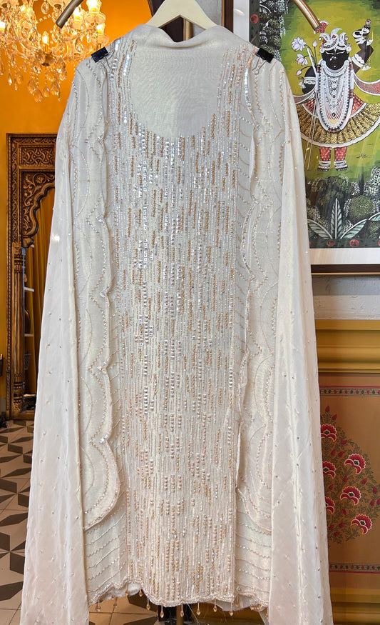Taarini Ivory & Gold Suit