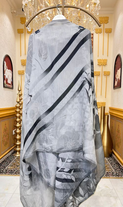 Zehna Pearl Line Suit (Light Grey)