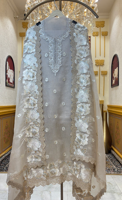 Mahira Stonecraft Suit