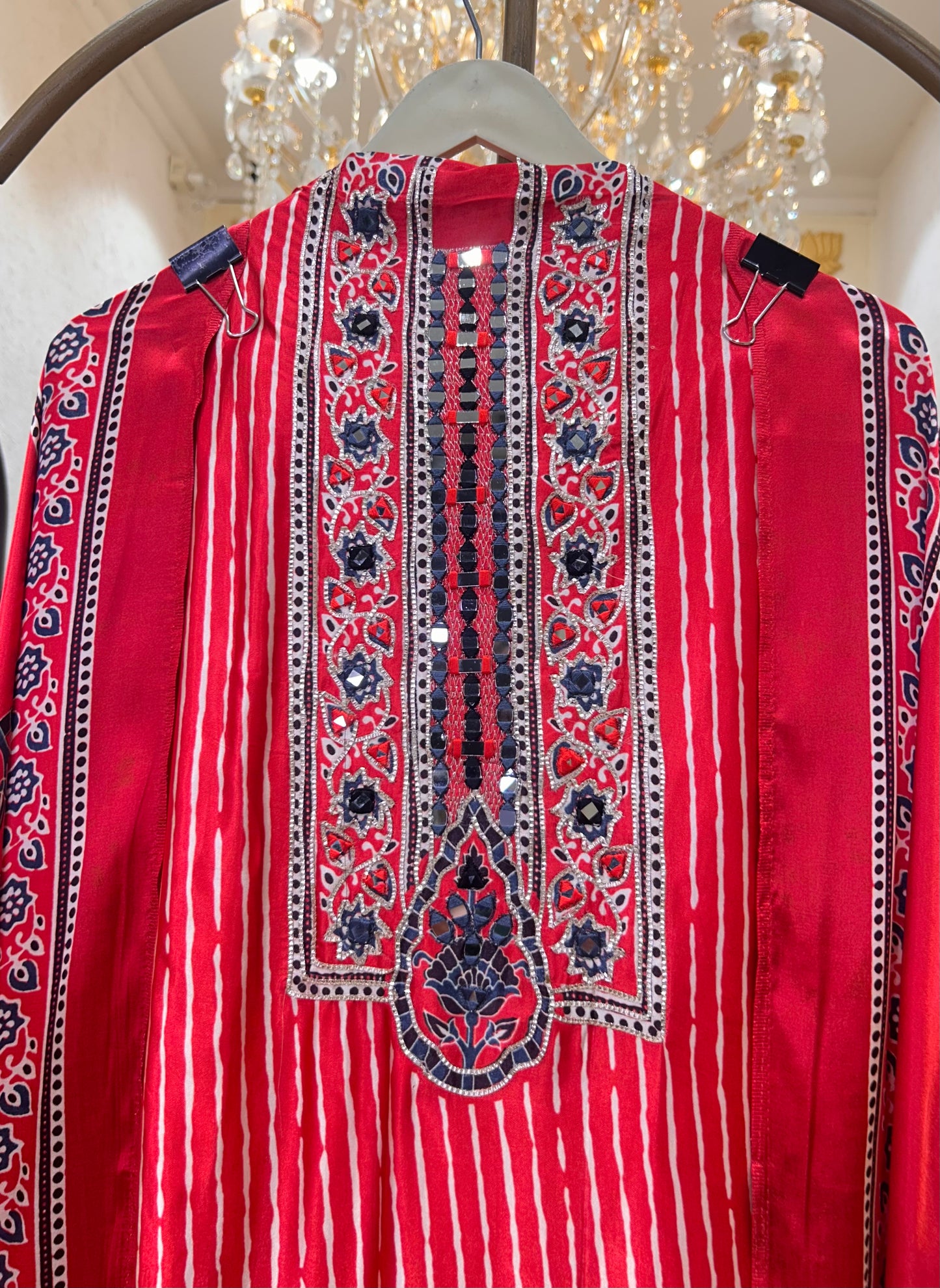 Gulnoré Heritage Suit