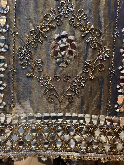 Ruhaysha-é-Noor (Blue)