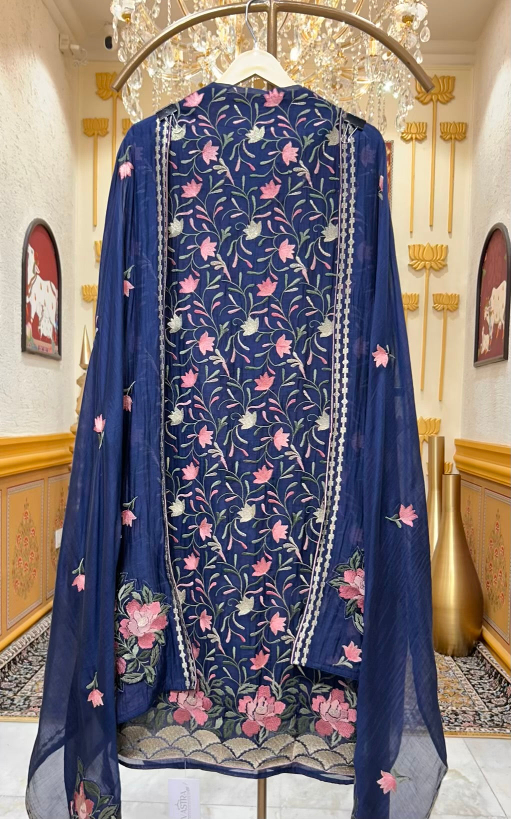Iraaya Jalkaar Mul Suit (Navy Blue)