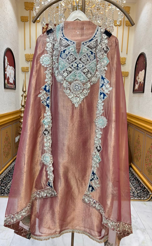 Aariza Tissue Gleam Suit (Peach)