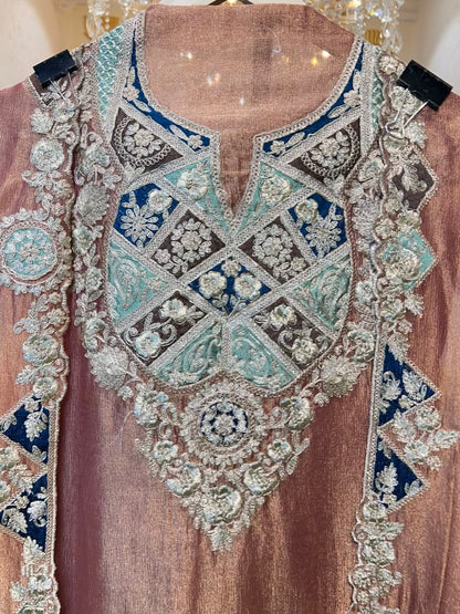 Aariza Tissue Gleam Suit (Peach)