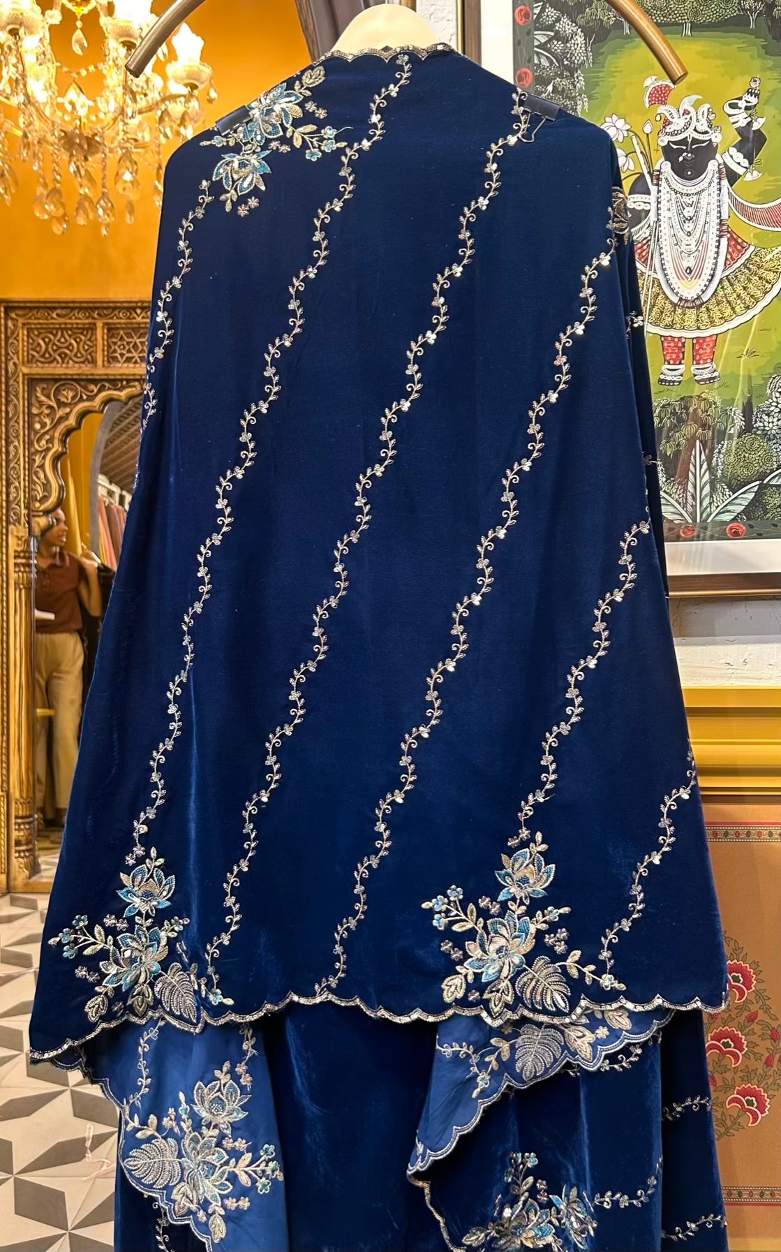 Nayab-é-Velour (Peacock Blue)