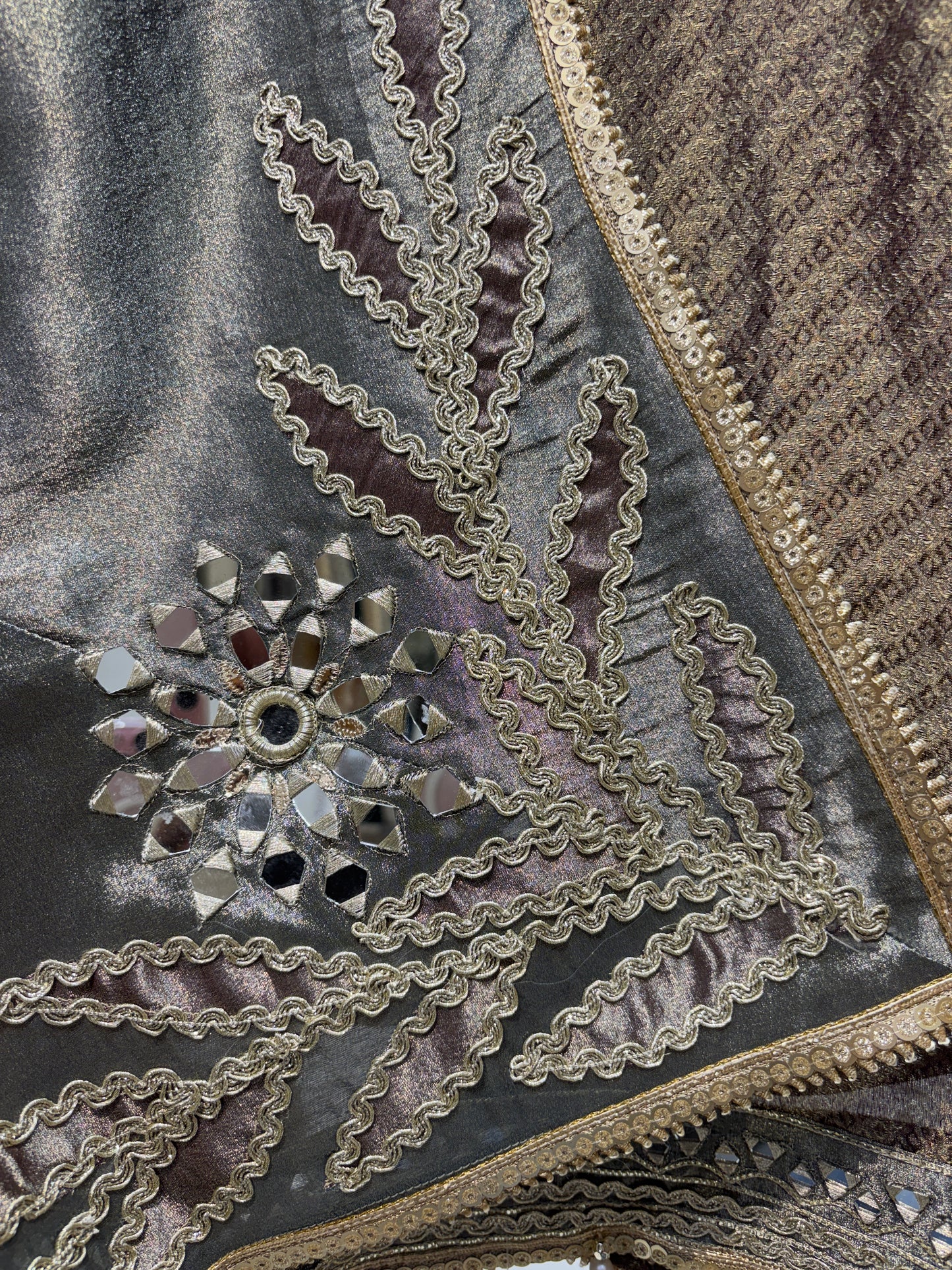 Zar Afreen Mirror Suit