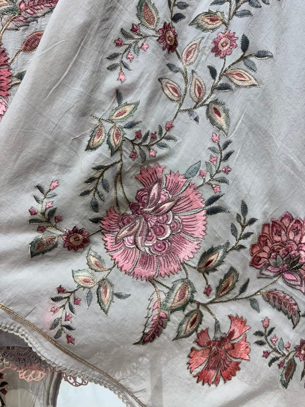 Veda Linen Zari Suit