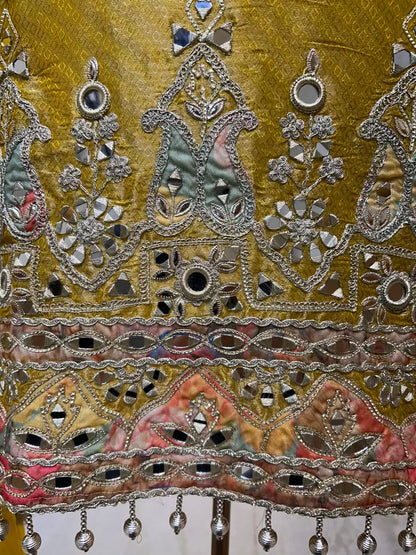 Zarfeen Dori Aaina Suit (Yellow)