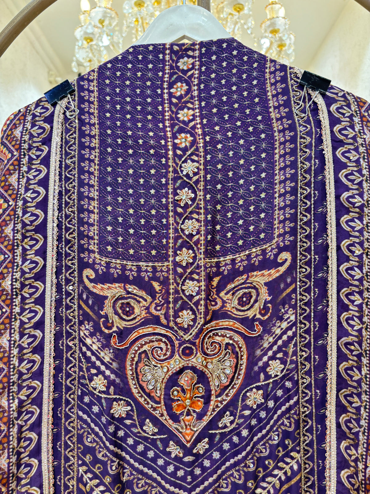 Noor-e-Kundan Suit