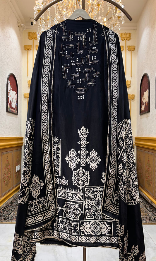 Gajji Rang Sheesha Suit