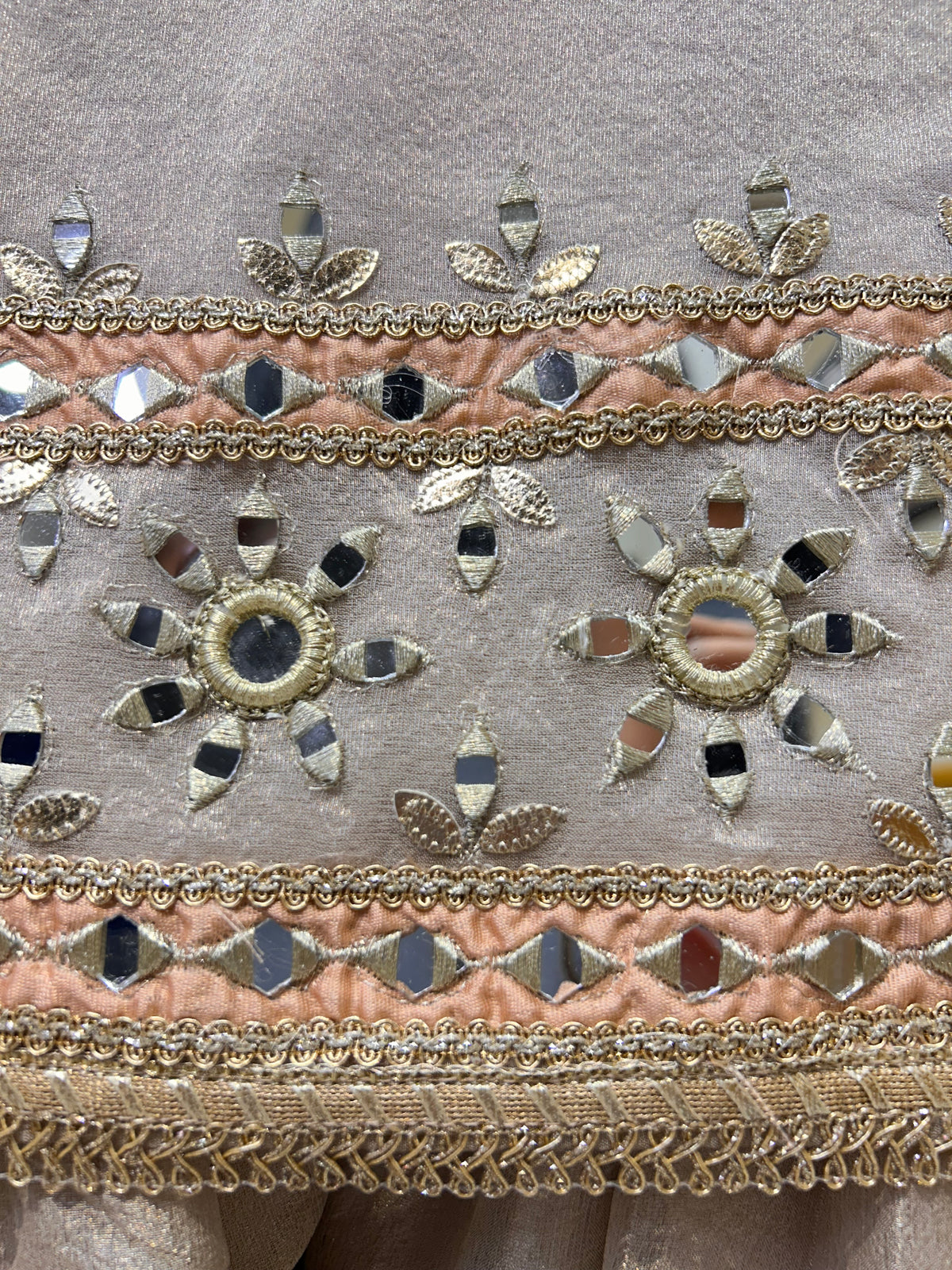 Aaina Rang Mahal Suit