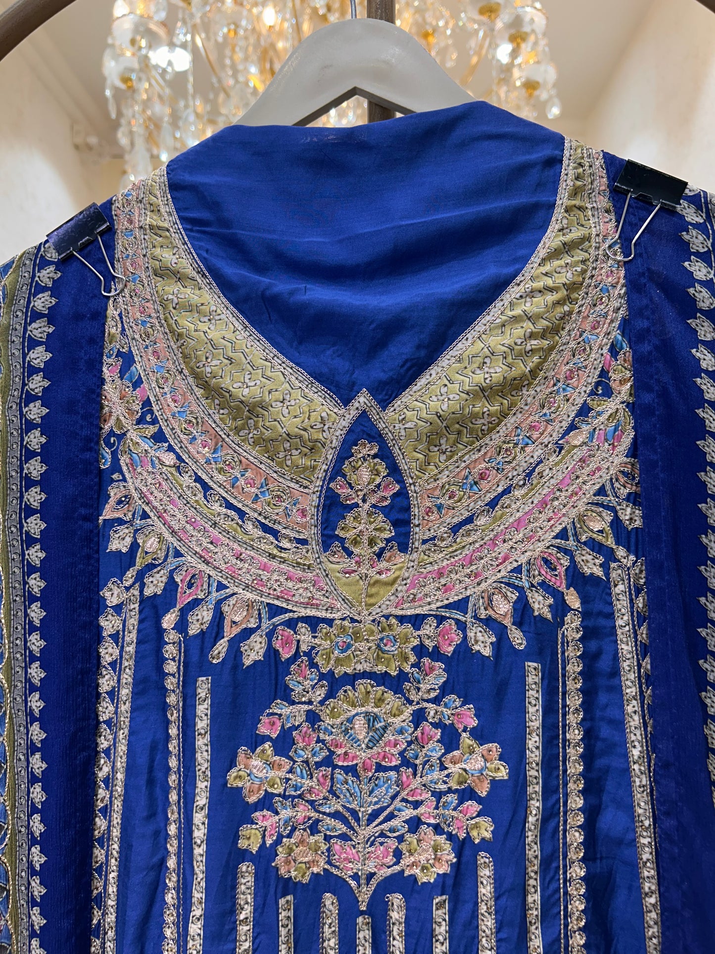 Rayanshi Stone Silk Suit
