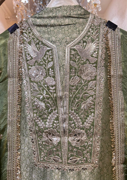 Noorayra Pita Zari Banarasi Suit (Green)