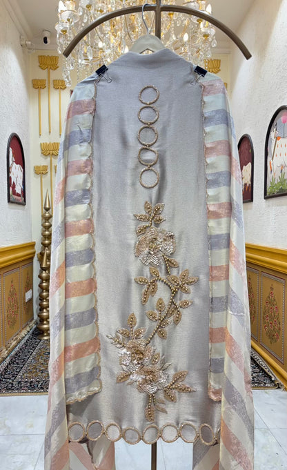 Mahira Shimmer Leheriya Suit