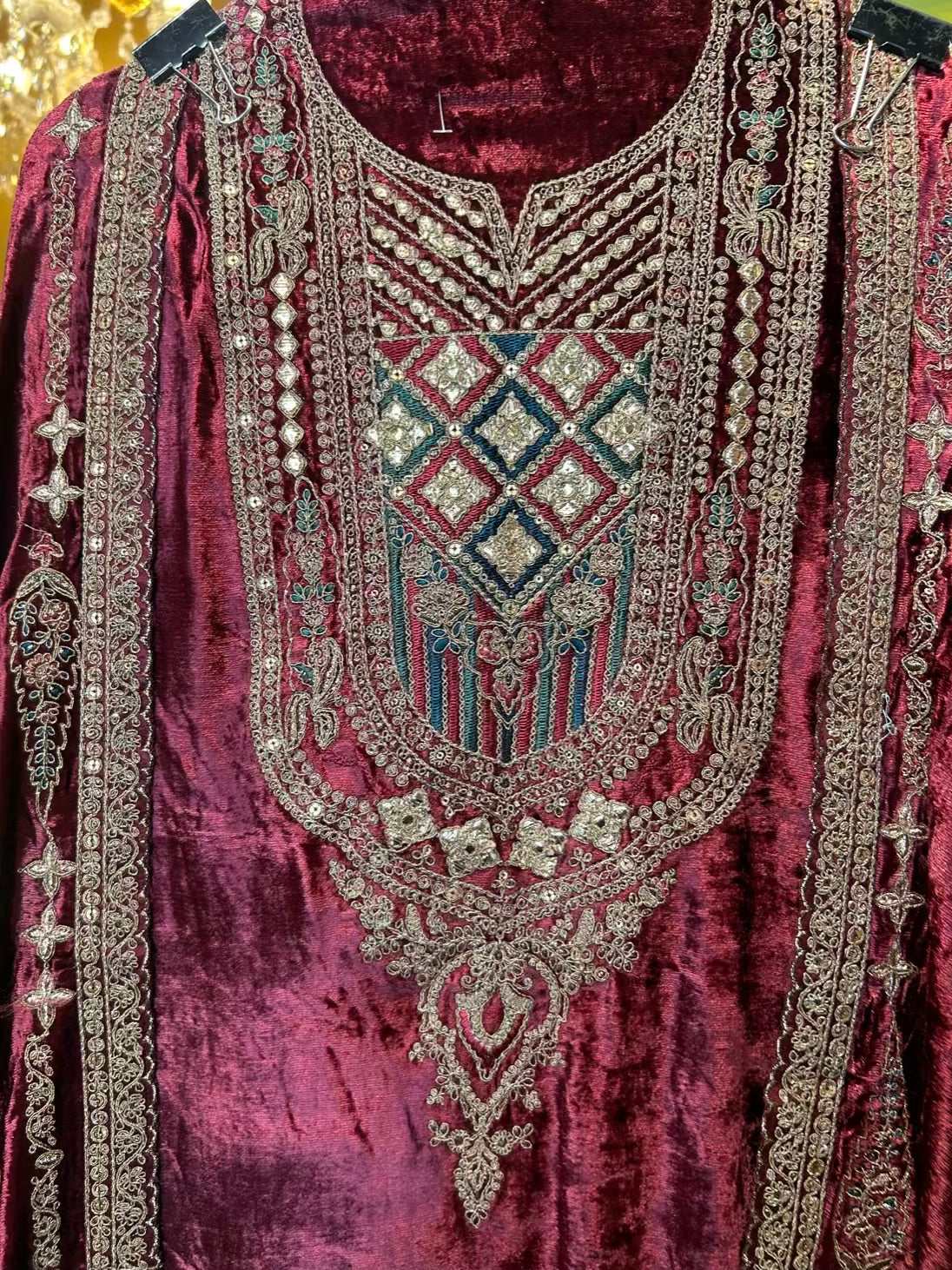 Naaz-é-Velvet Suit (Maroon)