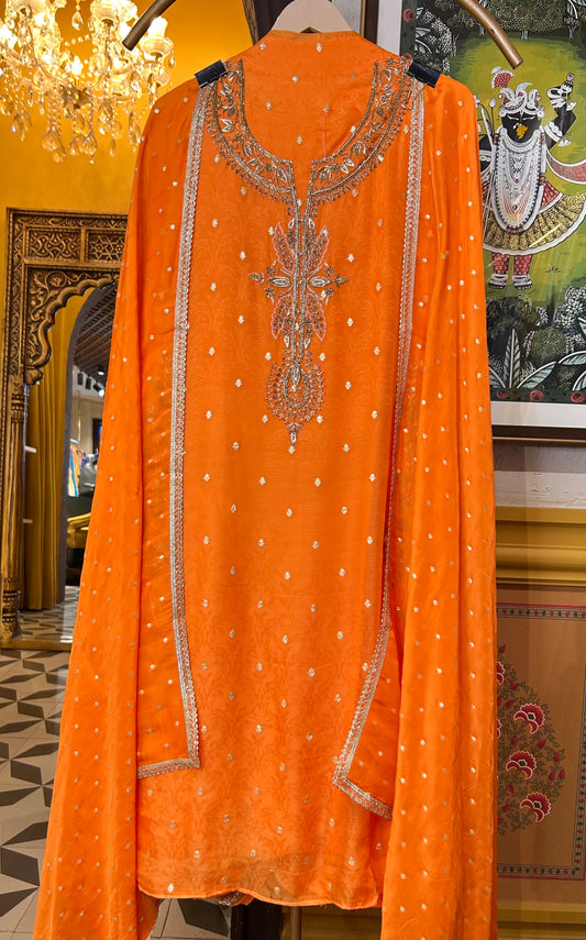 Saaz-e-Hunar (Orange)