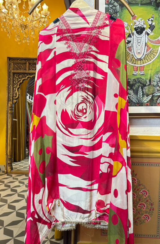 Nayabé-Noor Suit