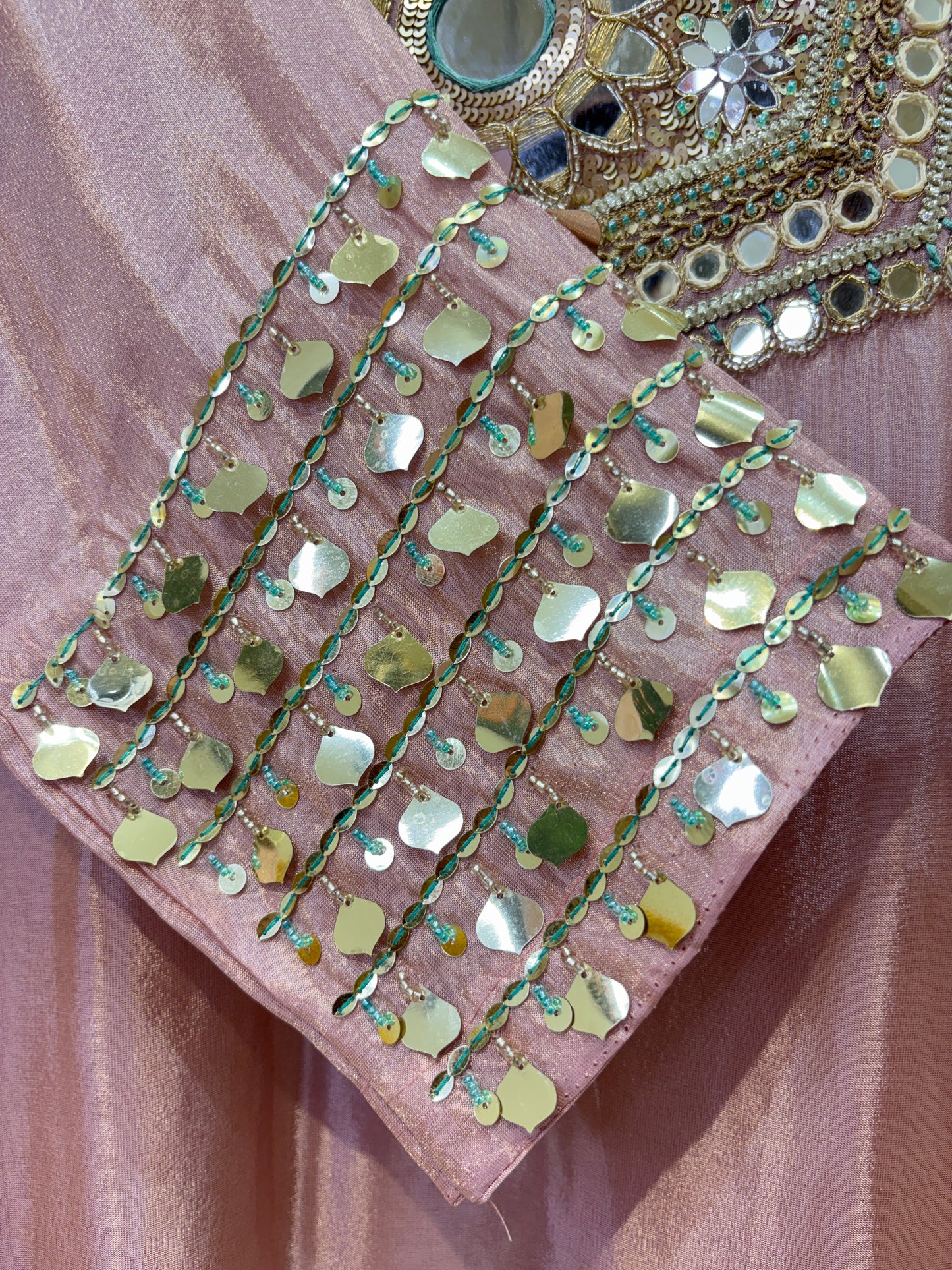 Vaidheyi Sharara Set