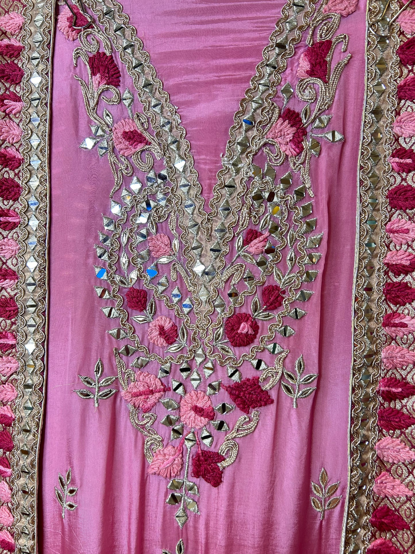 Zarreen Adaa Silk Suit (Pink)