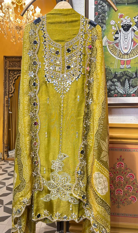 Zarnoor Bandhani Suit (Green)