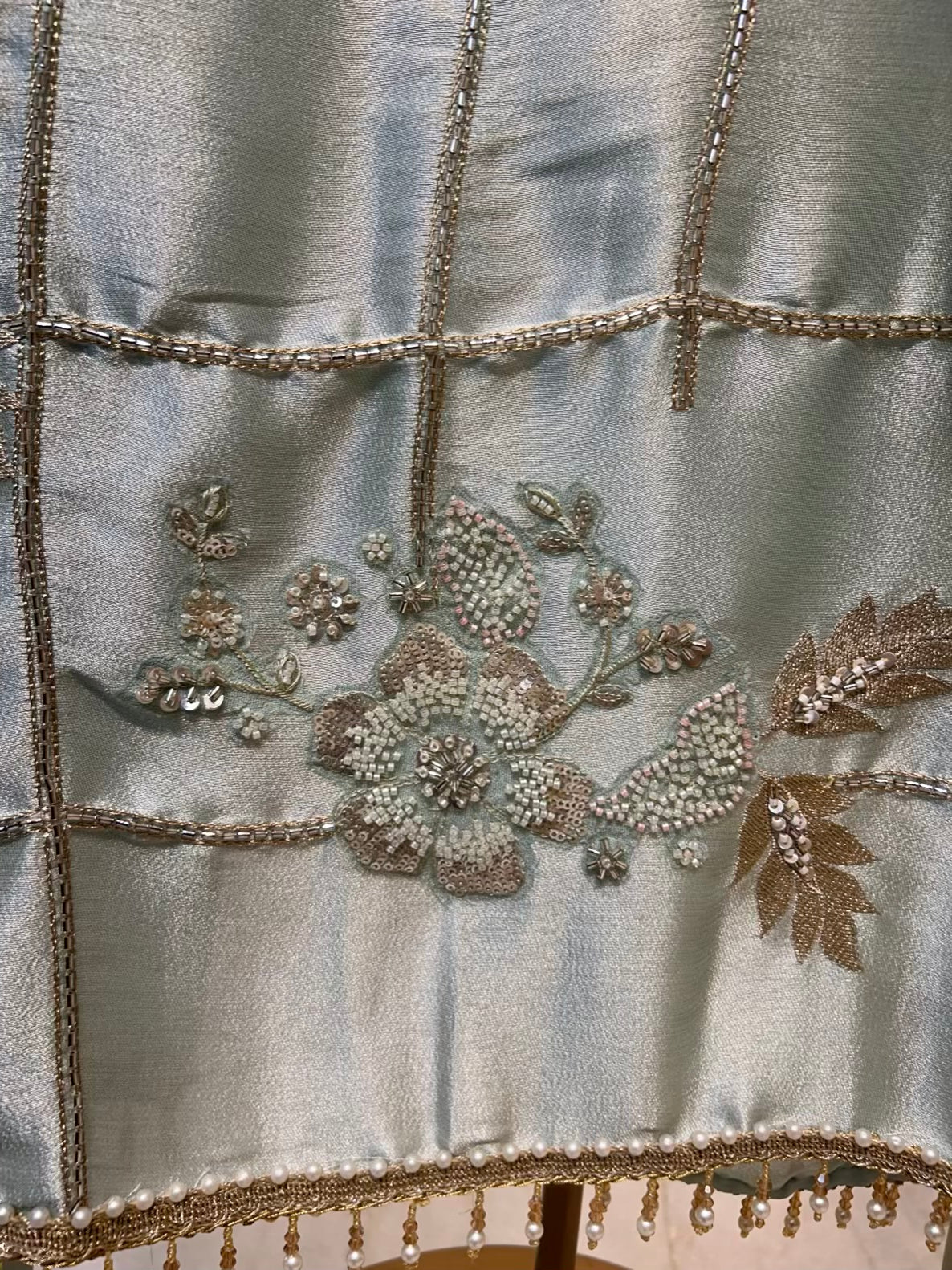 Mahira Veil Suit (Powder Green)
