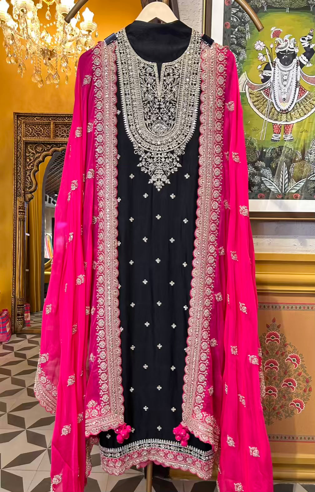 Naaz-e-Khaas