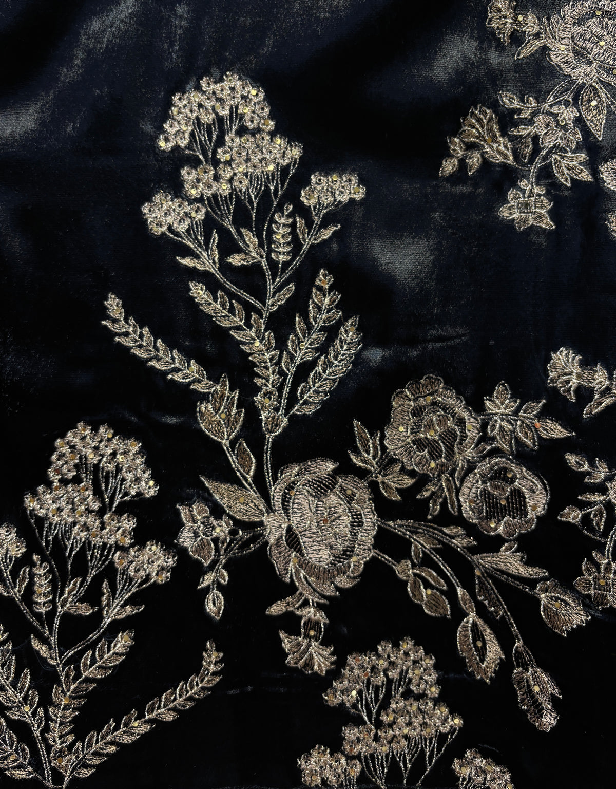 Veloura Noor Suit
