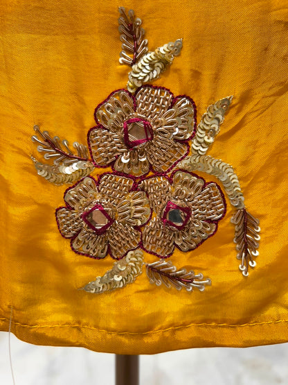 Sunehri Veda Suit