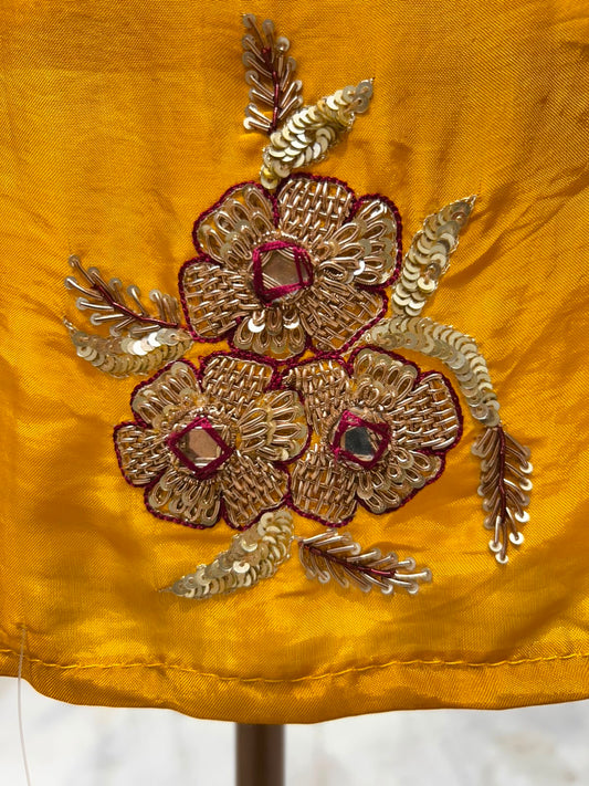 Sunehri Veda Suit