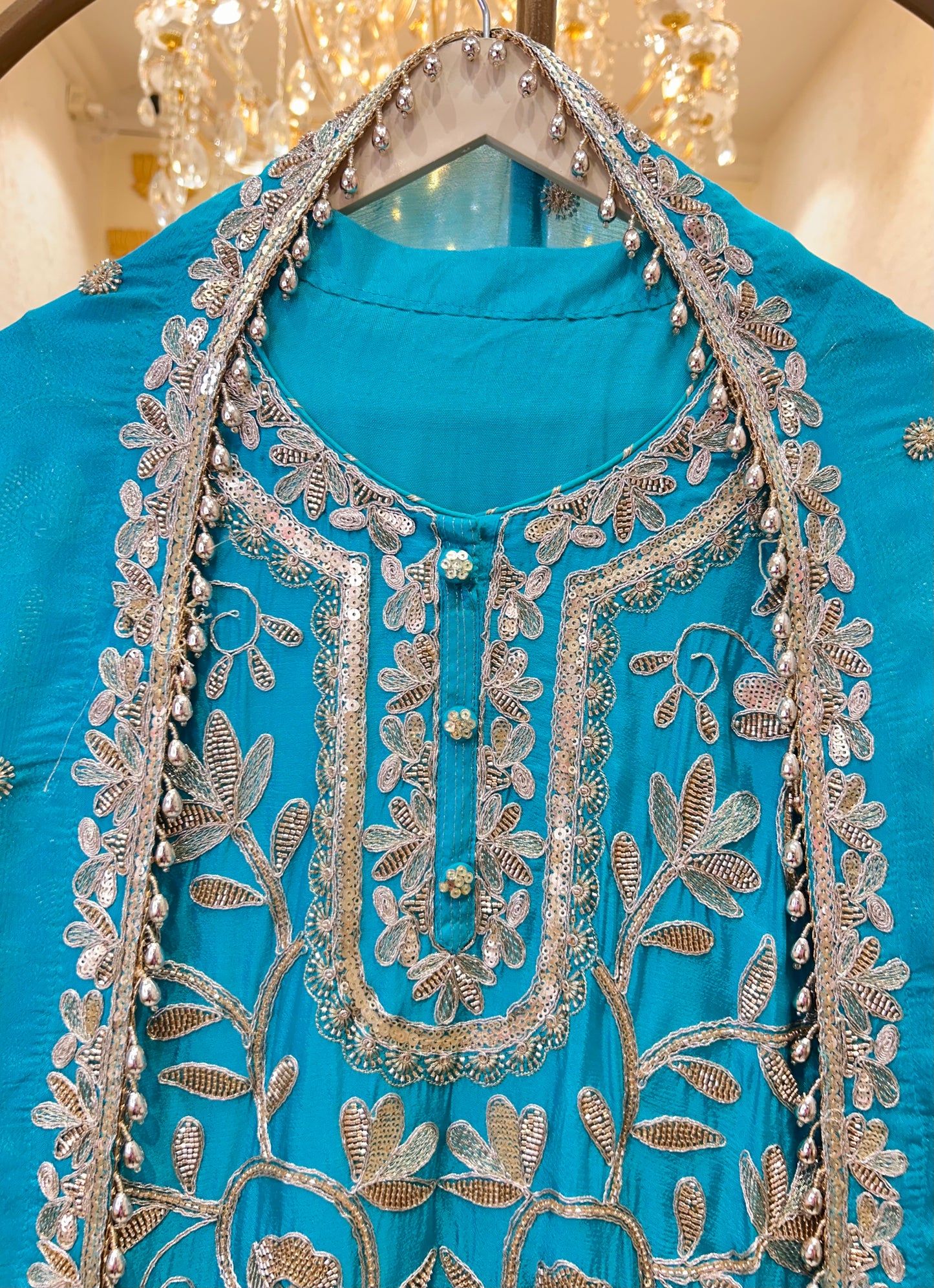 Gulnaar Afreen Gharara Set