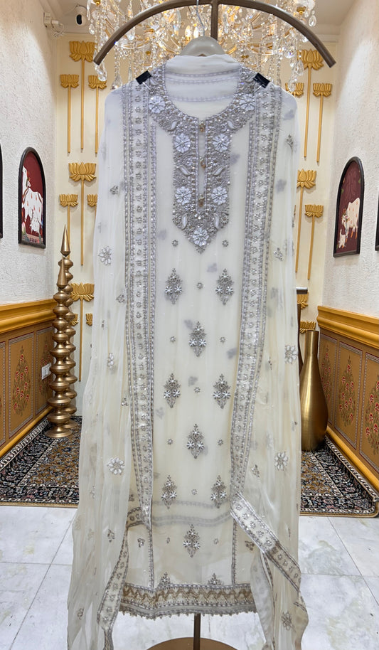 Iraaya Pearl Radiance Suit (Ivory)