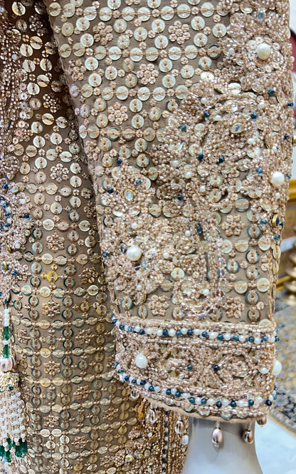 Aaryahi sharara set