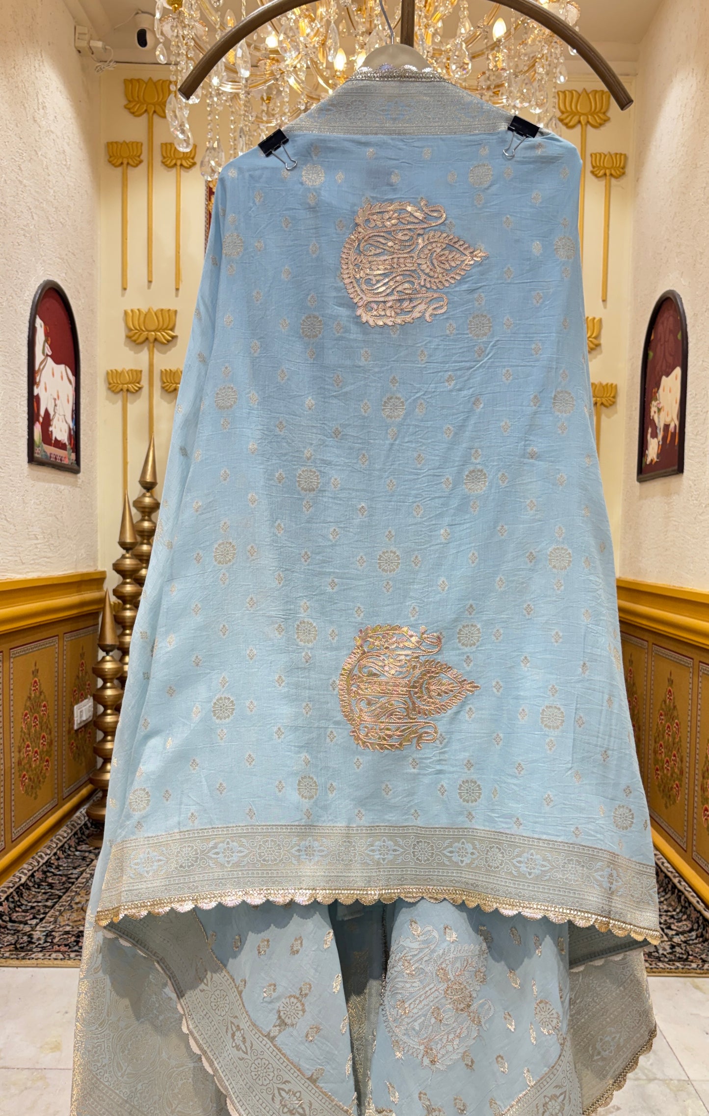Vyanjali Mul Suit