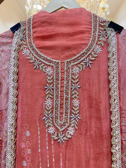 Elara Crepe Élan Suit (Pink)