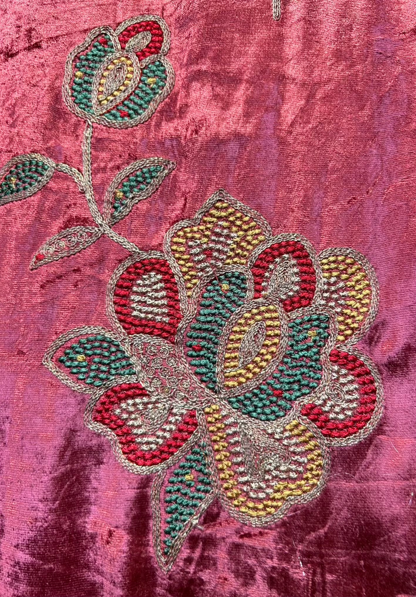 Ridwaan-é-Velvet Suit (Pink)