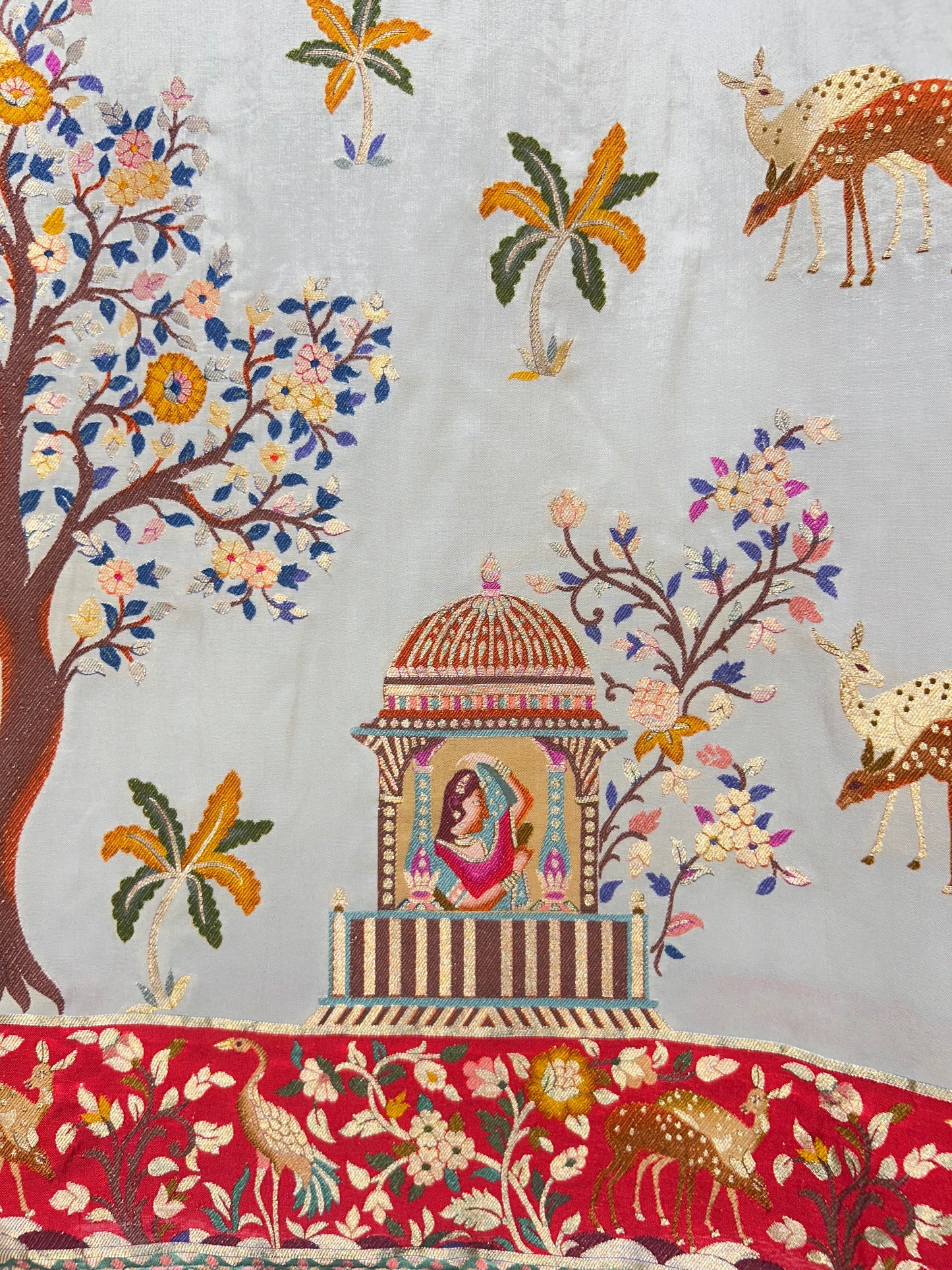 Rangvaani Banarasi Suit