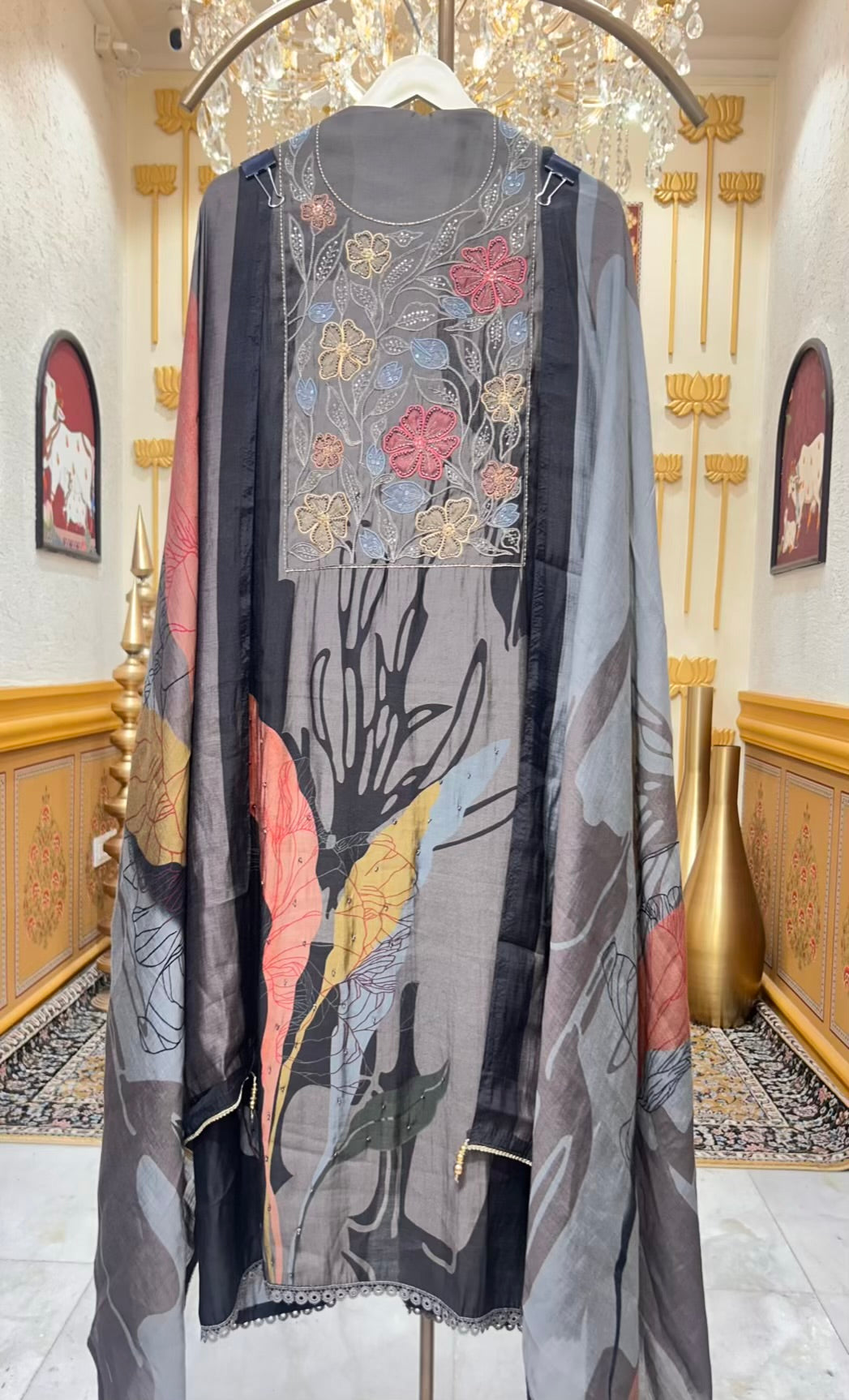 Zehna Pearl Line Suit (Grey)