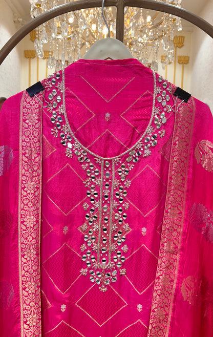 Rajsi Noor Suit